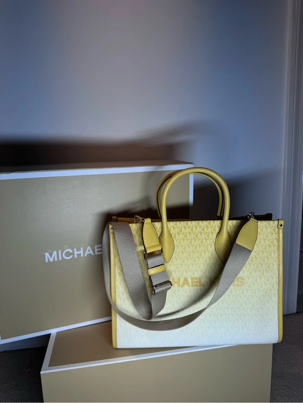 Michael Kors structured michael